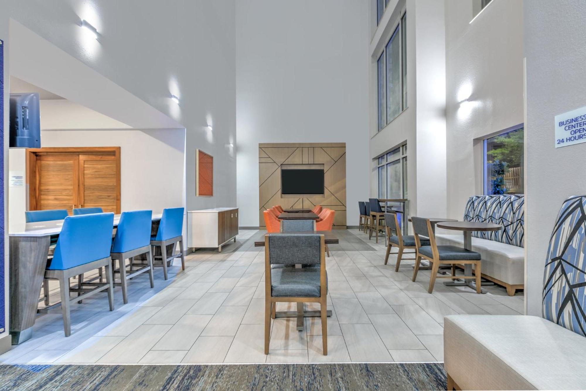 Holiday Inn Express Hotel & Suites Marshall By Ihg Eksteriør billede
