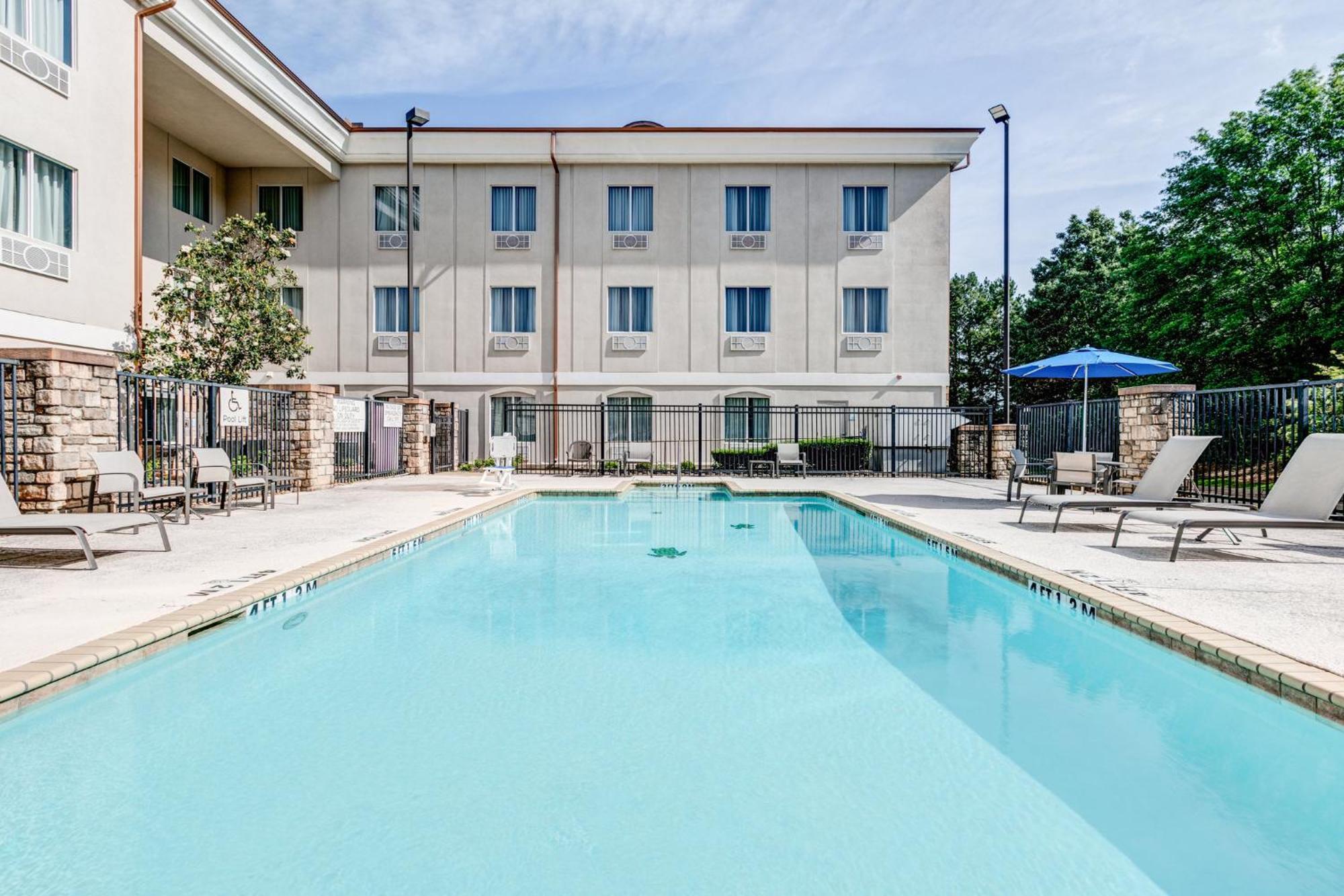 Holiday Inn Express Hotel & Suites Marshall By Ihg Eksteriør billede