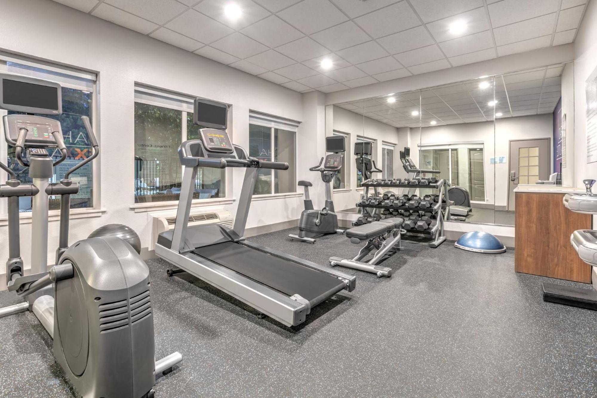Holiday Inn Express Hotel & Suites Marshall By Ihg Eksteriør billede