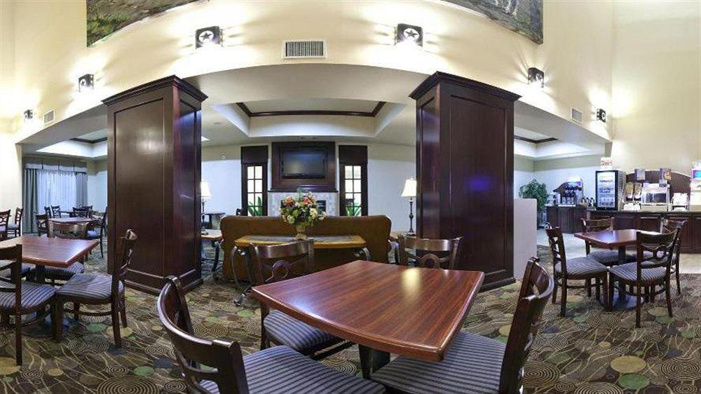 Holiday Inn Express Hotel & Suites Marshall By Ihg Eksteriør billede