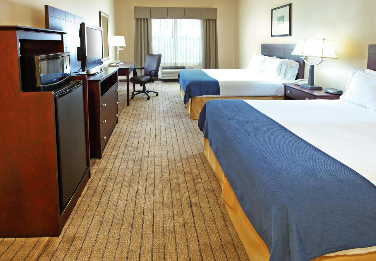Holiday Inn Express Hotel & Suites Marshall By Ihg Eksteriør billede